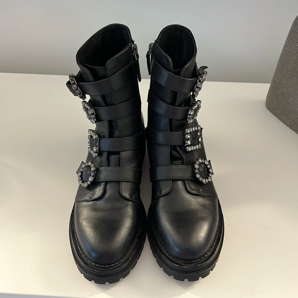 BIBI LOU boots black boots in excellent condition can be worn in bad weather ☔️